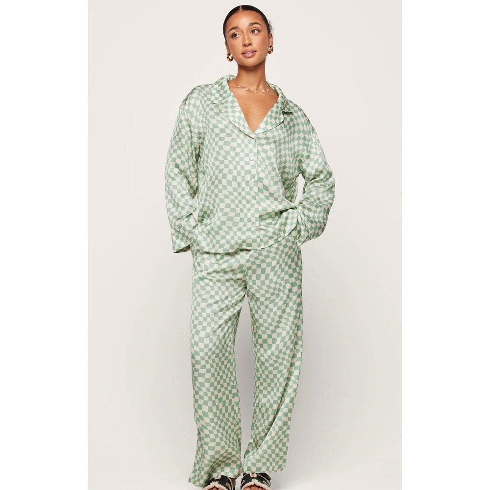 Neendi checkered swirl pajama set women's large